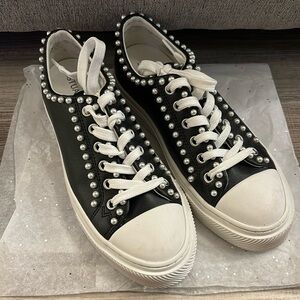 Stuart Weitzman | Women’s Black Pearl Olllie Cap Platform Sneakers Shoes- 7B